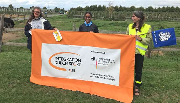 (v.l.n.r.) Dr. Barbara Gunst-Assimenios (Swisttal), Joana Sam-Cobbah (Kreissportbund des Rhein-Sieg-Kreises) und Katja Ackermann (Wachtberg).Foto: Gemeinde Wachtberg/ka