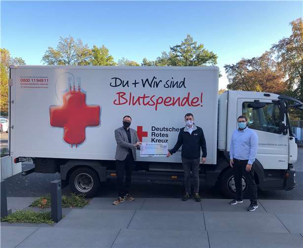 (v.l.n.r.): Dr. Carsten Herzhoff (Geschäftsführer & CTO Lohmann), Frank Book (DRK-Kreisverband Neuwied), Torsten Michalsky (Marketing Lohmann).Foto: Lohmann