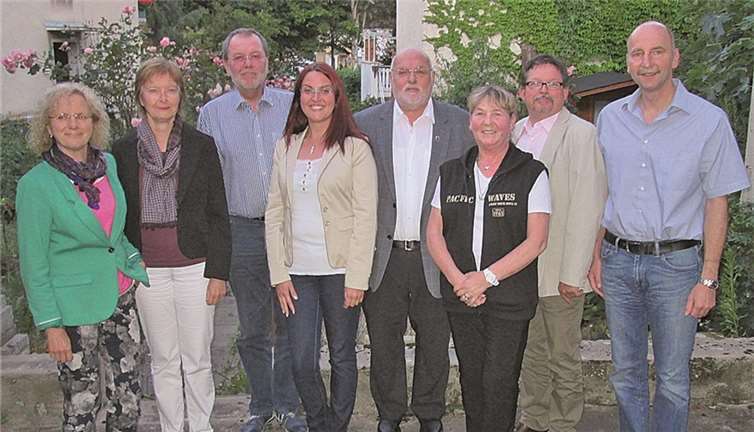 (v.l.n.r.) Dr. Christa Weichert, Rita Schemmer, Wolfgang Heitmann, Natascha Bayer, Dieter Klöckner, Christa Priebe, Thomas Muth und Peter Stäblein. privat