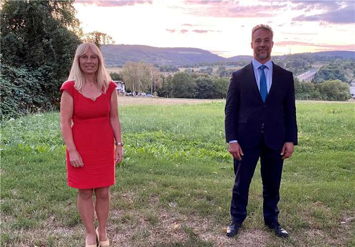 (v.l.n.r.): Gerlinde Seidel, Dr. Jan Bollinger. Foto: AfD