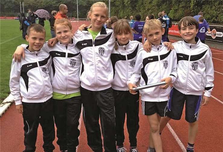 (v.l.n.r.) Jonas Baumann, Jana Lang, Lea Mönch, Nele Mönnig, Ben Mönch sowie Jan Trösser. privat