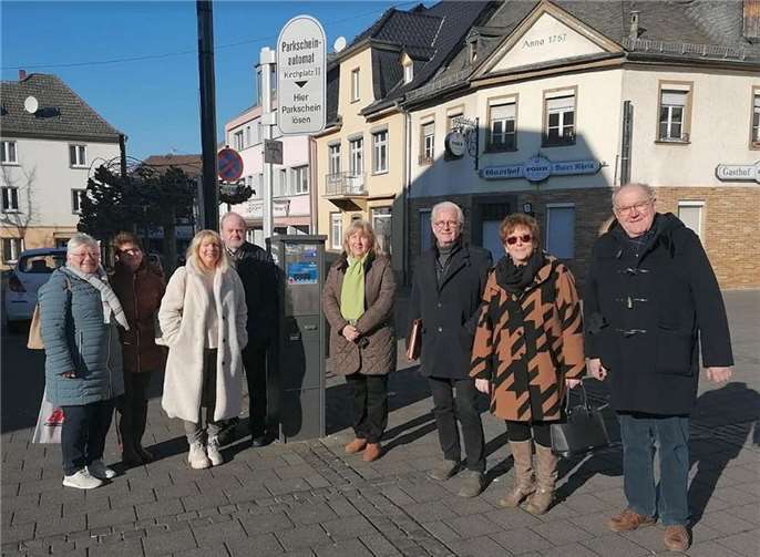 (v.l.n.r.): Kätheliese Simon, Ulrike Matz, Gaby Zils, Werner Kronenberger, Loni Wellert, Manfred Hendrichs, Rita Rehfisch und Bernhard Wiemer.  Foto: Stadt Bendorf