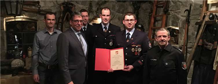 (v.l.n.r): Klaus Henkes (Ortsbürgermeister Ruppach-Goldhausen), Erster Beigeordneter Andree Stein, Jens Weinriefer (Wehrleiter VG-Feuerwehr), Michael Ferdinand (kommissarischer Stellvertretender Wehrführer), André Kaiser (Wehrführer) und Hans-Joachim Klimke (Stellvertretender Wehrleiter VG-Feuerwehr).