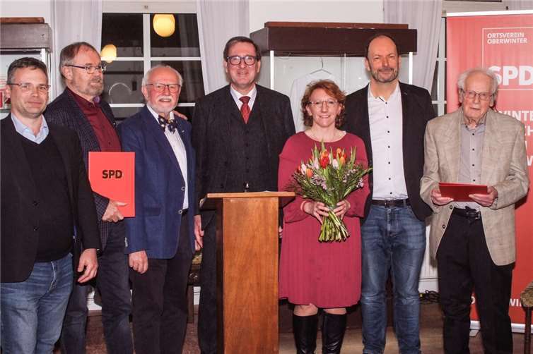 v.l.n.r.: Mark Vasic, Dr.. Heinz Wilms, Hans Metternich, Dr. Ferdi Akaltin, Susanne Müller, Dr. Markus Behnke, Reinhold Vollmer.  Foto: Susanne Behnke