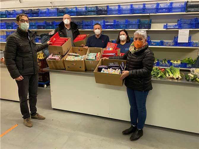 v.l.n.r: Max Elwig - Vizepräsident Lions Club Cochem-Mosel, Johannes Hoffmann - Vizepräsident Rotary Club Cochem-Zell, Karl Dumont - Caritas Cochem, Jutta Michels - Sekretärin Rotary Club Cochem-Zell, Dr. Josefa Klötsch - Präsidentin Soroptimist International Cochem/Mosel.Foto: privat