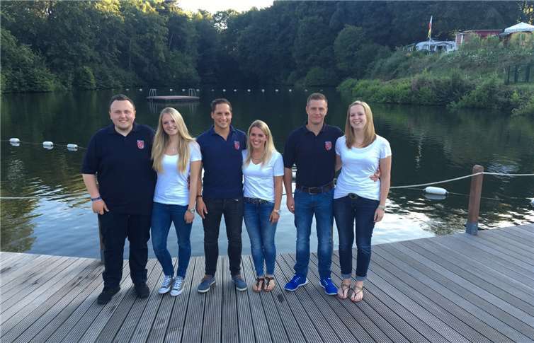 (v.l.n.r.): Maximilian Kohn mit Johanna Schmitz, Florian Luther mit Nadja Klein, Kevin Hesseler mit Bianca Griebel.privat