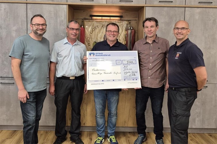 v.l.n.r.: Michael Breitbach, Harald Schlaus, Rainer Lenzgen, Frank Peters und Rene Hammer