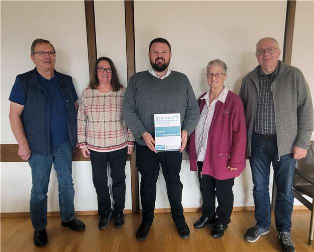(v.l.n.r.): Michael Stieling, Christiane Weiß, Bürgermeister Christoph Mohr, Ingrid Braband, Hans Peter Mejda. Foto: Stadt Bendorf