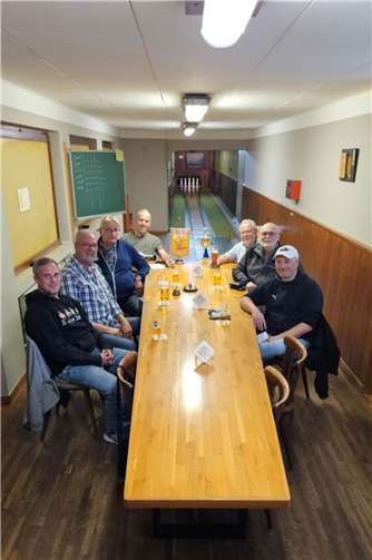 v.l.n.r.: Patrick Billhardt, Lutz Pietzschmann, Christoph Kötting, HeinzSanner, Friedhelm Salzig, Arno Ockenfels, Dirk Kramer. 