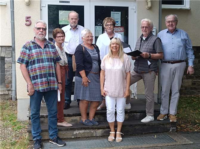 (v.l.n.r.): Peter Schneider, Ulrike Matz, Werner Kroneberger, Kätheliese Simon, Rita Rehfisch, Gabi Zils, Manfred Hendrichs und Bernhard Wiemer.  Foto: Stadt Bendorf