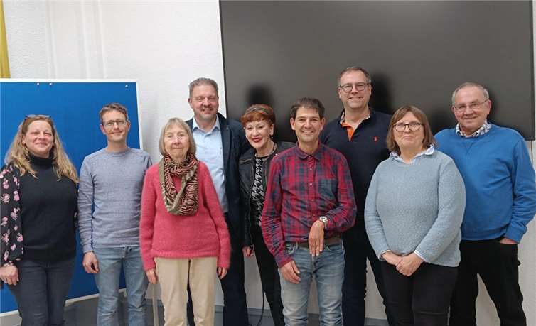 (v.l.n.r.): Petra Schmitz, Dr. Christopher Cullmann, Ingeborg Görgen, Gerhard Rams, Gabi Geißler-Stahl, Carsten Möllmeier, Jörg Ferber, Eva-Maria Heuser, Hans-Peter Geißler.Foto: Stadt Bendorf