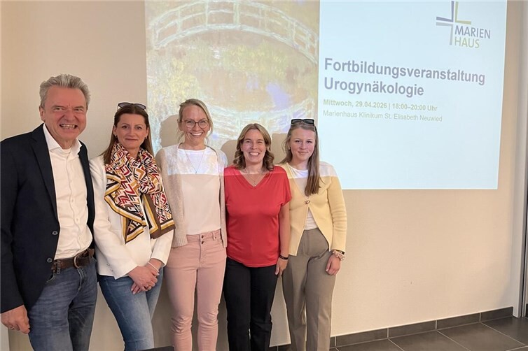 v.l.n.r. Richard Berger, Alexandra Mansour, Sabine Schütze, Meike Andre, Sissi Reshka