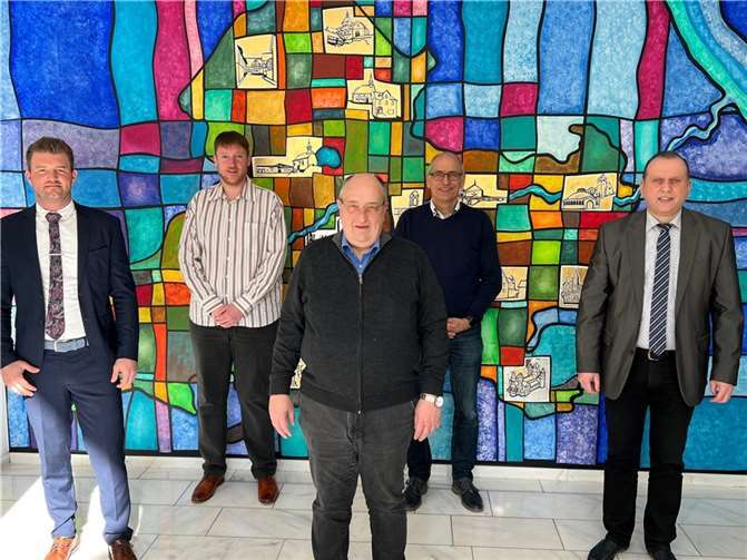 v.l.n.r.: Stefan Oligschläger, Sven Schmitt, Gerd Freund, Armin Seiwert und Bürgermeister Johannes Bell.  Foto: VG Brohltal