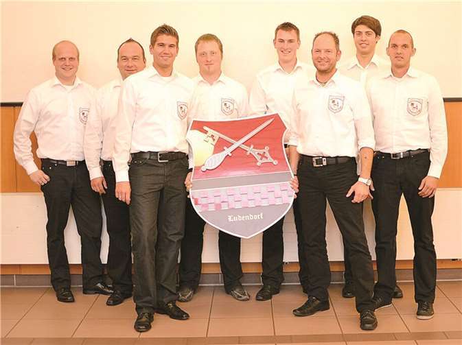 (v.l.n.r.) Thomas Beyel, Marcus Michels, Joachim Ley, Alexander Knott, Sebastian Breuer, Dirk Lüssem, Michael Euskirchen, Dennis Winter. privat