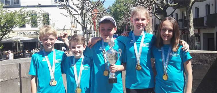 v.l.n.r: Tyler Höller, Bodie Normann, Miko Fries, Sinje Fallen, Lana Normann.Goethe-Gymnasium