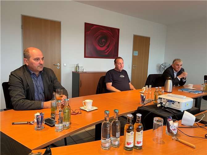 (v.l.n.r.): Udo Dames, Franz Haas und Claus Peitz (es fehlt: Christian Greiner) Foto: ROB