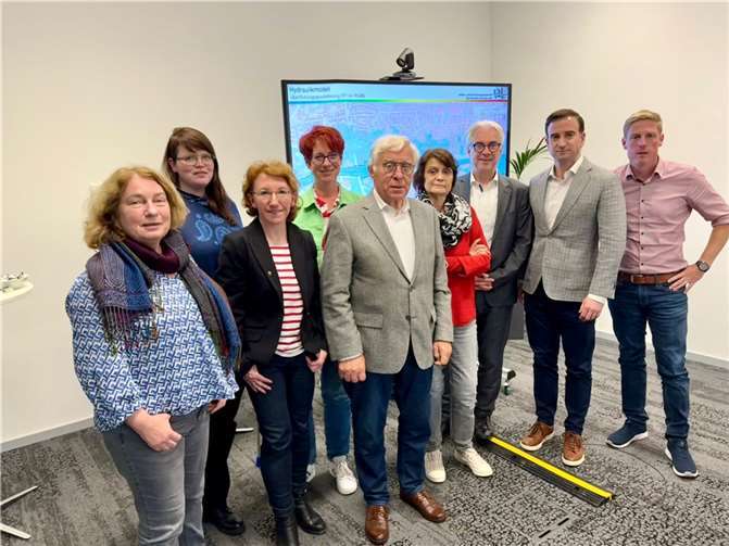 vlnr: Ursula Koll, ,Marina Schröder, Landtagsabgeordnete Susanne Müller, Sandra Sebastian-Berthel, Fritz Langenhorst, Irmgard Köhler, Herman Josef Pelgrim, Marcel Hürter und Christoph Schmitt.  Foto: Susanne Müller