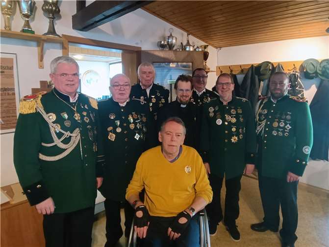 (v.l.n.r.): Wolfgang Strang, Karl Heimer, Jochen Bartscherer, Ralf Bogumil, Präses Pastor Heiko Marquardsen, Hardy Schilling, Reiner Beyer und Michael Ockenfels. Foto: privat