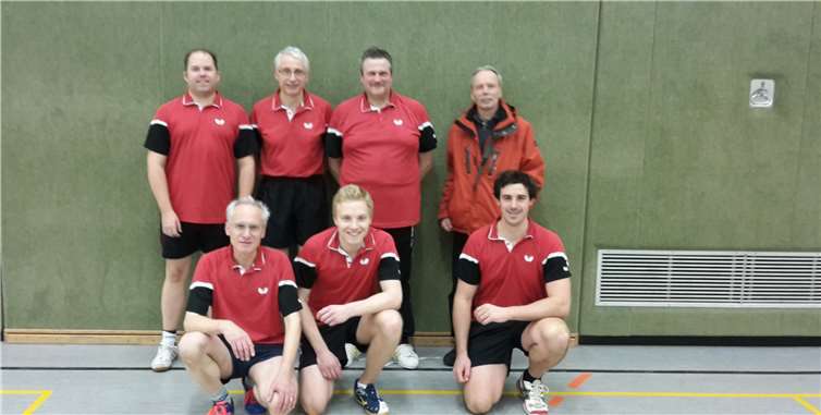 (v.l.n.r. oben): Dirk Drengwitz, Josef Berens, Ralf Bings, Ernst Friedrich.(unten): Hans-Peter Berens, Fabian Berens, Mike Prämassing.privat