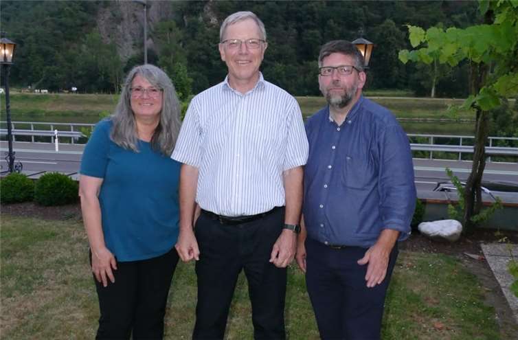 von links: 1. Beigeordnete Birgit Michels, Ortsbürgermeister Franz Oberhausen, Verbandsbürgermeister Wolfgang Lambertz. Foto: Bernd Marx