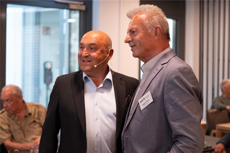 von links: Detlef W. Karioth, Jürgen Schick
