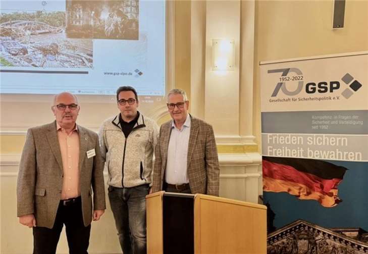 (von links) Josef Schmidhofer, Markus Mandt, Peter Diewald. Foto:Klaus Kretzschmar