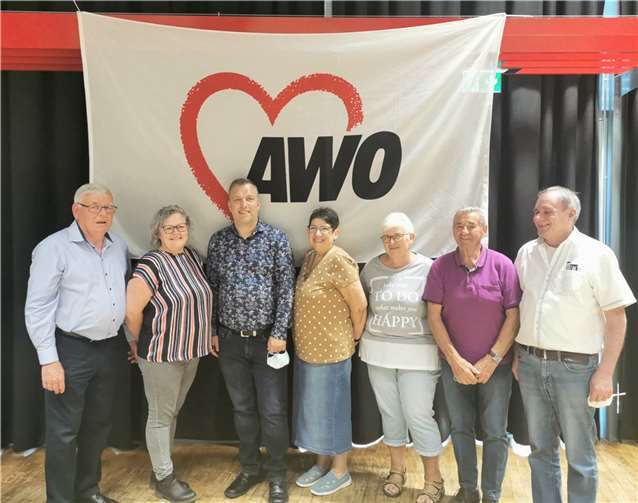 von links: Karl Nachtsheim, Diana Müller – Buhl, Michael Walo, Heide Horsch, Christel Klein, Wolfgang Kaschner, Peter Herbel. Es fehlen: Anne Kürschner, Tanja Keßler, Veronika Mallmann-Runge.