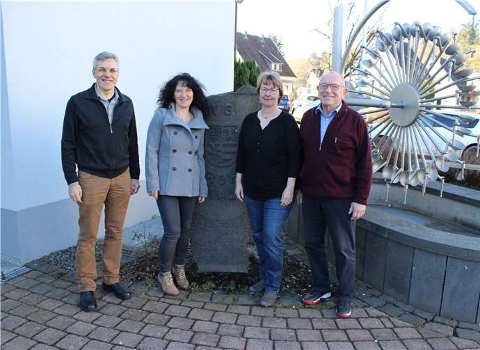 von links: Zeljko Brkic, Projektmanager der Energieagentur Rheinland-Pfalz, Ursula Reuter (Niederzissen), Jutta Dietz (Niederdürenbach) und Armin Rau (Wehr).Foto: VGV Brohltal