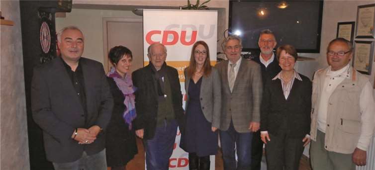 (von links nach rechts: Achim Nonnen, Silvia Rings, Heinz Schwarz, Staatsminister a.D., Ellen Demuth, MdL, Achim Pohlen, Wolfgang Walter, Annetrud Effern, Heinz-Johann Ehlenprivat)