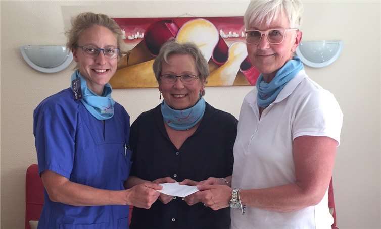 (von links nach rechts): Dr. Aline Falkenstein, Annelotte Trau und Michaela Peters. privat