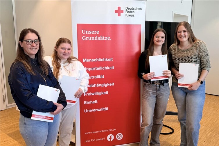 von links nach rechts: Lena Doll, Lina van der Heiden, Lina Behrendt, Hannah Hilt