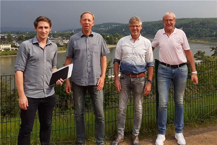 (von links nach rechts): Niclas Schell, Andreas Köpping, Jürgen Walbröl, Olaf Wulf nach der Klausurtagung im Haus Oberwinter, leider fehlt die Beigeordnete Rita Höppner. Foto: privat