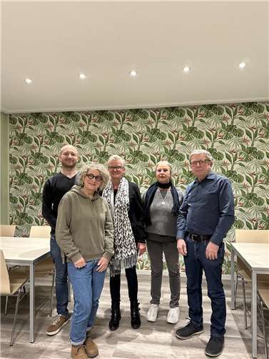 von links nach rechts: Nico Mayer, Stefanie Weber, Luise Schiffer, Andrea Petry, Wolfgang Braun. Es fehlen: Klaus Möntenich, Sofia Welling.  Foto: privat