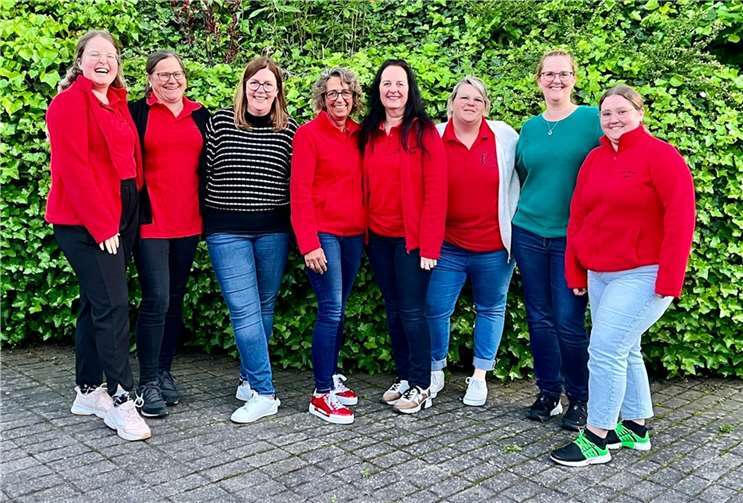 von links nach rechts: Nina Pütz, Sandra Claar, Anke Beresheim, Andrea Pitzen, Petra Reuter, Susanne Rehling, Tina Müllenbach , Laura Mombauer.  Fotos: privat