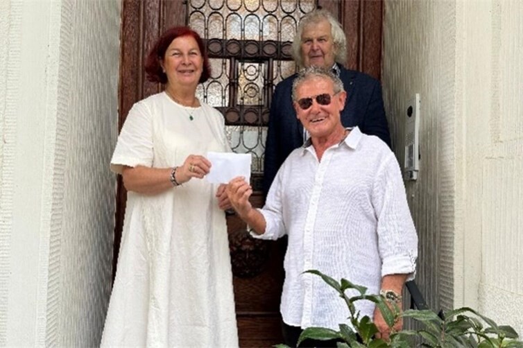vorne rechts Benno Friedsam, links Ulrike Dobrowolny, hinten Kay Andresen