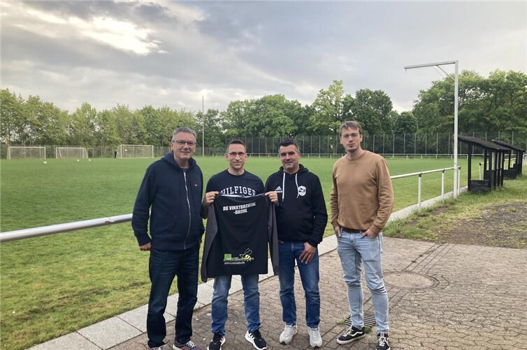 v.r.n.l. Andreas Krupp (VfR Waldorf), Dennis Schütz (FC Rhenania Gönnersdorf), Thorven Fiedler und Georg Schüller (VfL Brohl)