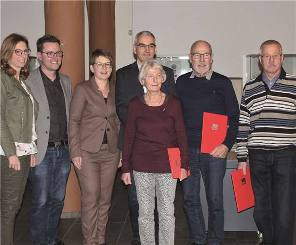 v.r.n.l. Jürgen Kronjäger, Wolfgang Drenkelfort, Ingrid Kronjäger, Vorsitzender Markus Lindauer, Tanja Machalet (MdL), VG-Fraktionsvorsitzender Sebastian Stendebach, Gesundheitsministerin Sabine Bätzing-Lichtenthäler. Foto: privat