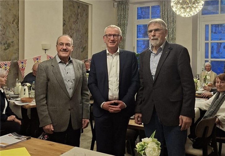 (v.r.n.l.): Karl-Heinz Tots, Landesvorsitzender der Senioren-Union Rheinland-Pfalz, CDU-Landtagskandidat Guido Orthen, Günther Armbruster, stellvertretender Kreisvorsitzender der Senioren Union Kreisverband Ahrweiler.  Foto: privat