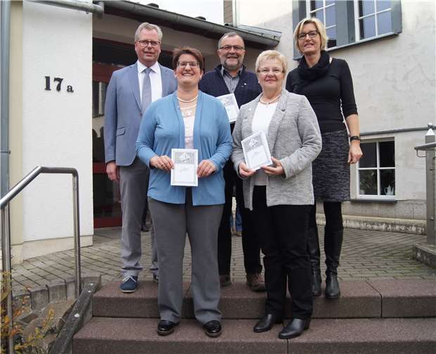 (v.v.li.): Yvonne Pesch und Sybille Pörtner. (h.v.li.): Markus Pesch (Vorsitzender), Dieter Fischbach, Beate Gniffke-Koch (stellv. Vorsitzende).Privat