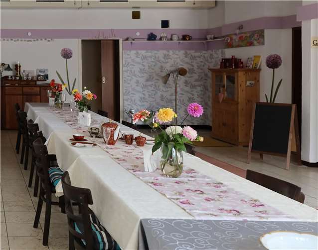 westendfeste19 Raum für Feierlichkeiten aller Art bietet Westendfeste im Herzog-von-Jülich-Ring. Foto: privat