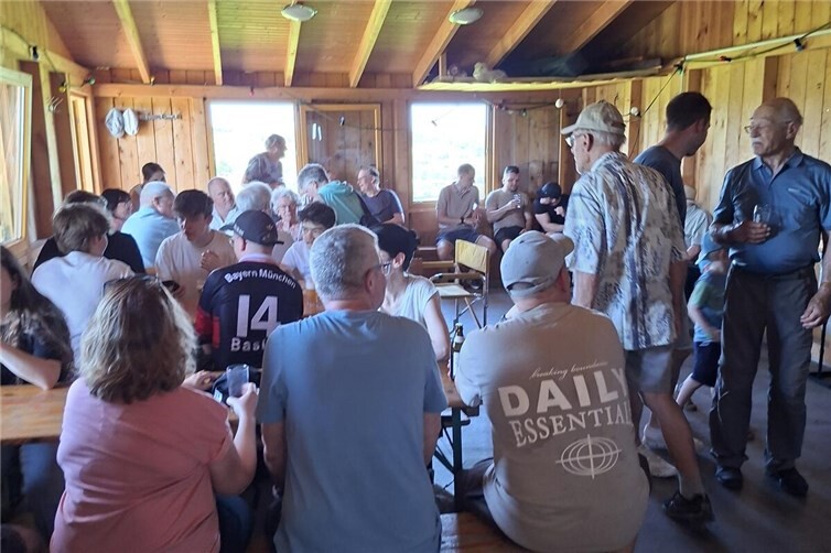 zur Stärkung in der Karweiler Hütte