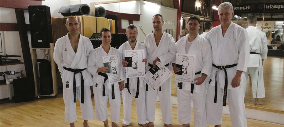 Vier neue Karatemeister