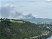 04.06.: Neuwied: Firmengebäude steht in Flammen