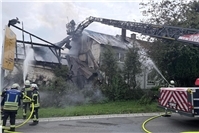 05.05.: Flexarbeiten lösen verheerenden Brand aus