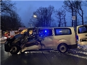 08.01.: Schwerer Unfall: Niederländische Militärangehörige verunglücken auf L160