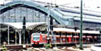 09.06.: Nievern: Auto im Gleisbett, Strecke gesperrt