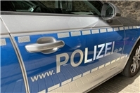 10.11.: Hümmerich: LKW verliert Kieselsteine