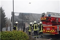 10.12.: Schwerer Brand in Nürburg: Rettungskräfte bereits seit elf Stunden im Einsatz