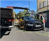 12.08.: Chaosfahrt in Troisdorf: 38-Jähriger unter Drogen richtet massiven Schaden an