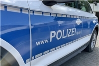 14.04.: PKW kollidiert mit LKW: B9 für anderthalb Stunden gesperrt